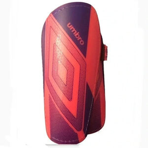NWT UMBRO- Stirrup Shinguards Junior